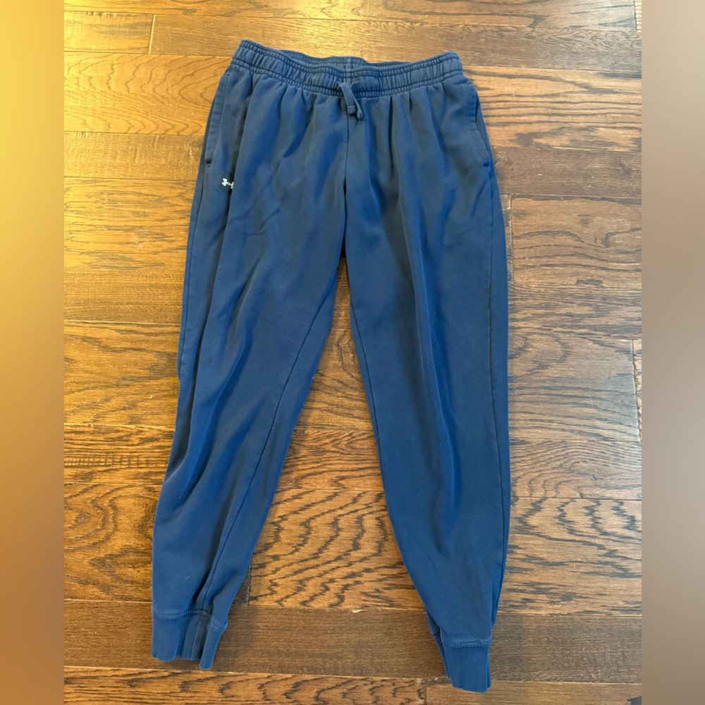 Under Armour men’s navy  Joggers size XL TG in good shape.